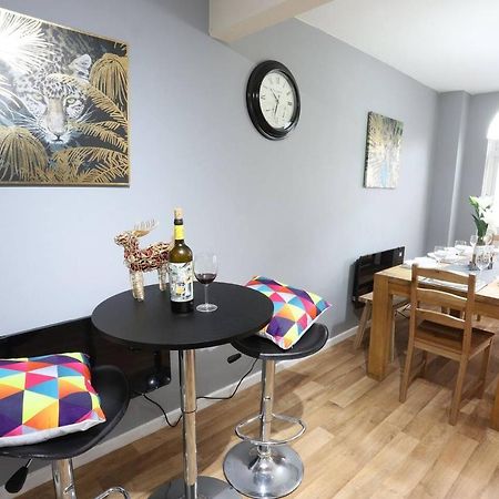 Family And Contractors Hs2 Nec Airport 3Beds Homebase Birmingham Exterior foto